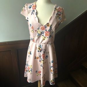 Juniors scallop front, lace back floral dress